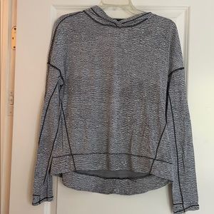 EUC lululemon hoodie size 8